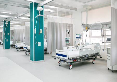 Раскрыт поразительный масштаб ежедневного запуска больниц в России