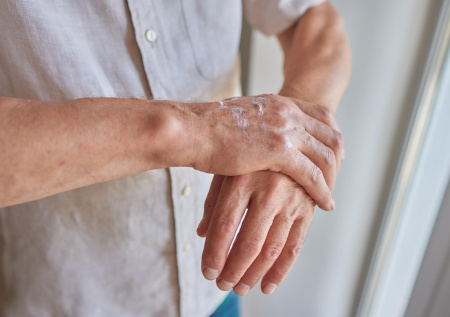 На теле пациента психбольницы обнаружили ожоги после накачки седативными
