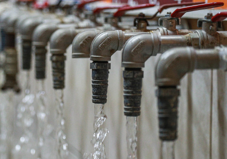 «Решаем главную проблему»: конструктор о снабжении чистой водой зоны СВО