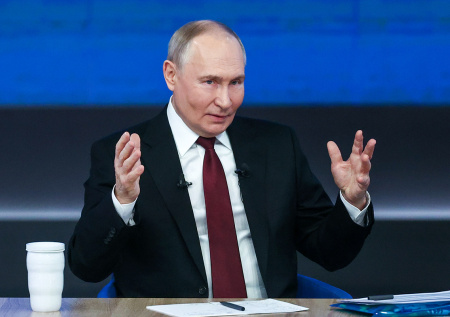 Раскрыты самые популярные темы обращений на прямую линию с Путиным