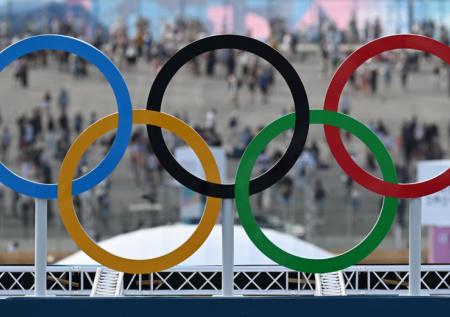 НОК Украины требует отстранить российских фигуристов от Олимпиады-2026