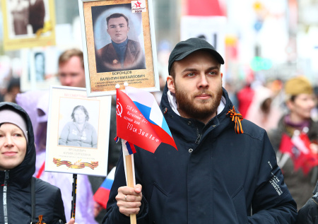 «Уникальное явление»: Путин оценил значимость «Бессмертного полка» для мира