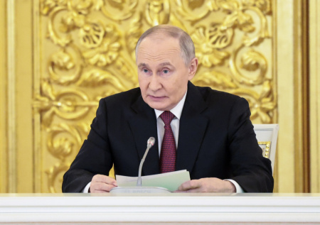 «Не тюкать»: Путин призвал правительство помочь отстающим регионом