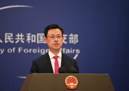 В МИД КНР оценили важность сотрудничества Китая, России и Индии