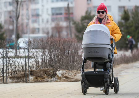 Путин анонсировал новые меры поддержки семей с детьми в России