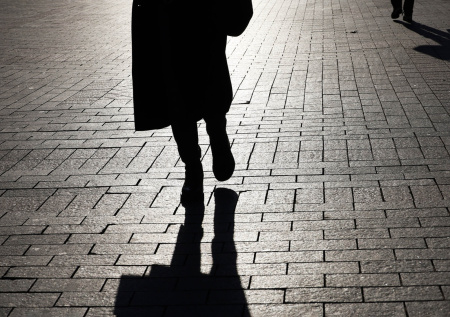 Модель исчезла после общения с мужчиной намного старше