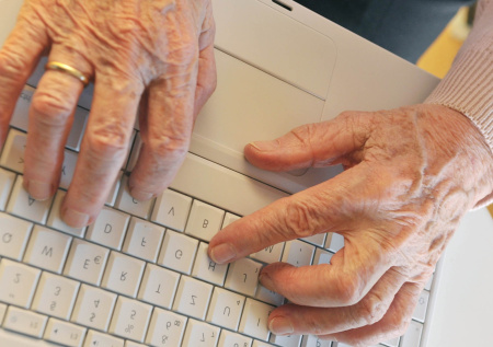 Пенсионерка через интернет агитировала горожан вступить в секту