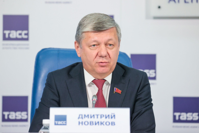 Дмитрий Новиков
