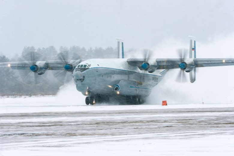 Самолет Ан-22