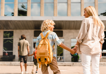 Названа единственная объективная причина общения мужчины с бывшей девушкой