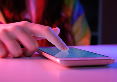 Подросток в Севастополе рассылал ложные сообщения о минировании школ