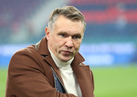 Пономарев раскрыл, нужно ли Талалаеву переходить в топ-клуб