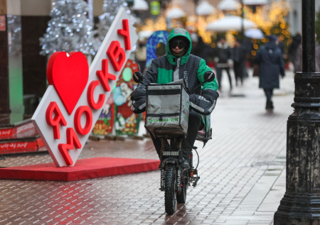 «Я вижу»: Путин ответил на вопрос о курьерах-лихачах