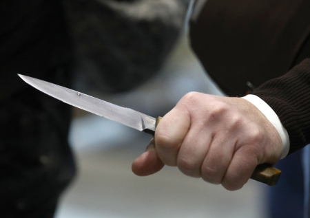 Под Петербургом мужчина напал на 12-летнего школьника