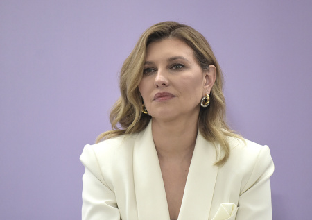 Торговля детьми, воровство и лицемерие. Зеленскую обвинили в коррупции