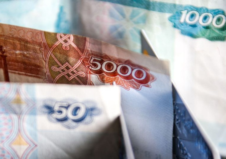 В Госдуме предложили повысить МРОТ