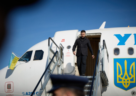 Зеленский прибыл в Рим