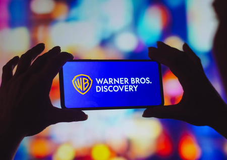 Paramount повышает ставки в гонке за покупкой Warner Bros
