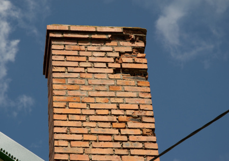 Парень застрял в дымоходе и остался там на семь лет