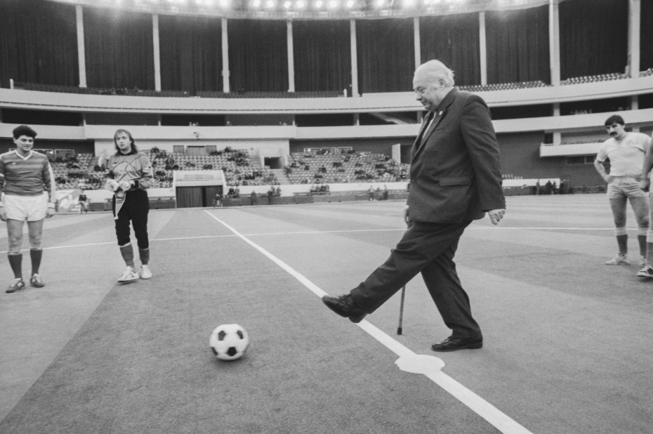 Николай Озеров