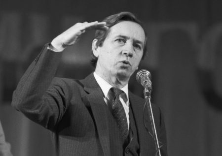 Жена сценариста «Голубых огоньков» раскрыла причину его смерти