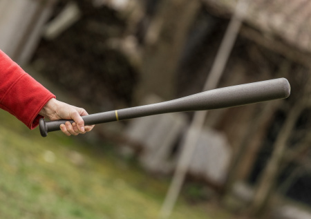 Иностранец забил знакомого до смерти битой и оказался в розыске