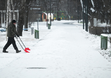 Синоптик рассказал, когда в Москве закончится метеорологическая осень