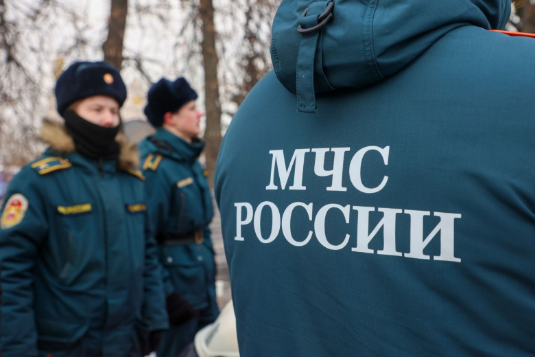 Сотрудники МЧС