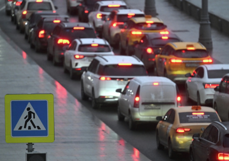 Москва впервые за 2025 год встала в 10-балльные пробки