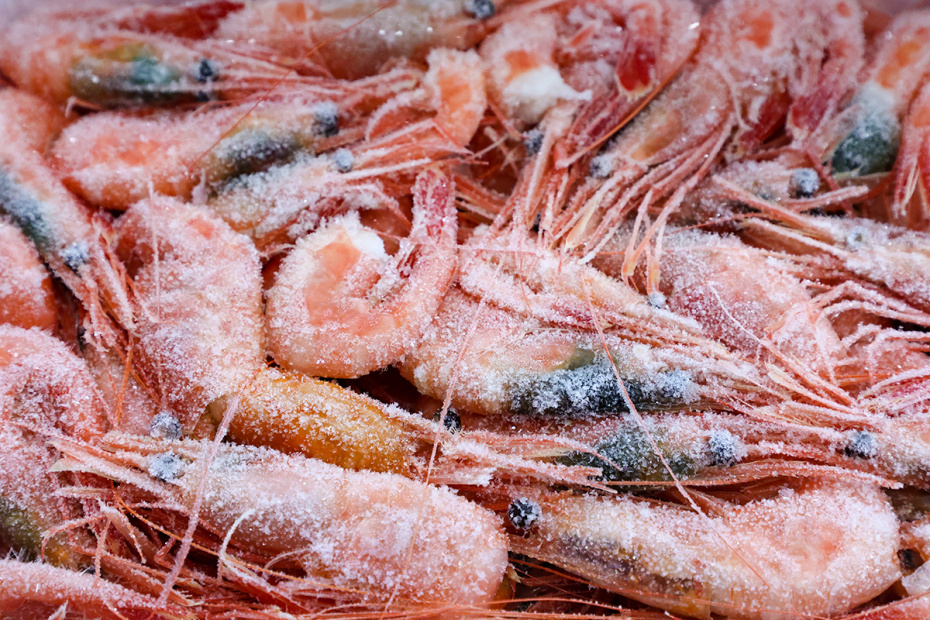 Без головы им лучше: как выбрать креветки для салата, закуски или супа