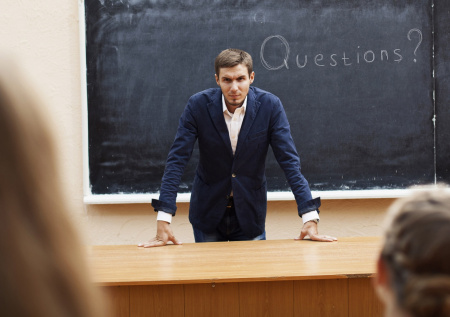 Учителя начнут решать школьные конфликты «по инструкции»