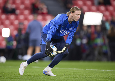 Российский тренер оценил текущую форму вратаря Сафонова