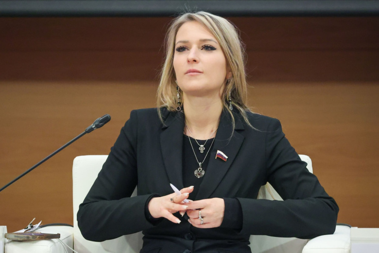 Яна Лантратова