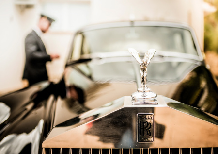 Россияне стали чаще покупать люксовые автомобили