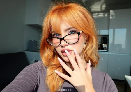 Пострадавшая от приставаний в метро блогерша получила штраф