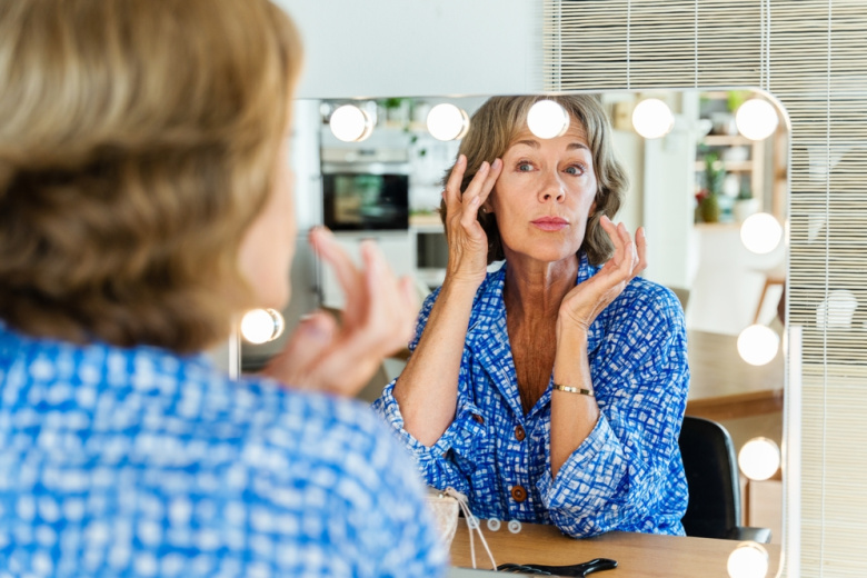 Как стареть красиво: принять возраст, не молодиться и выглядеть стильно