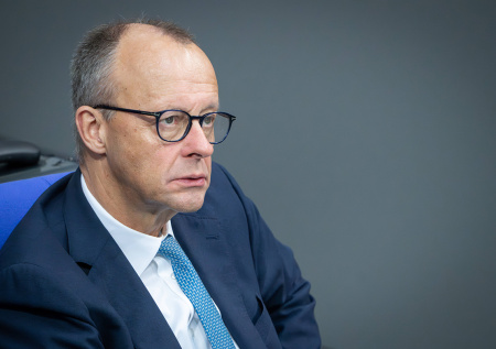 Мерц объявил о конце американской эпохи для Германии