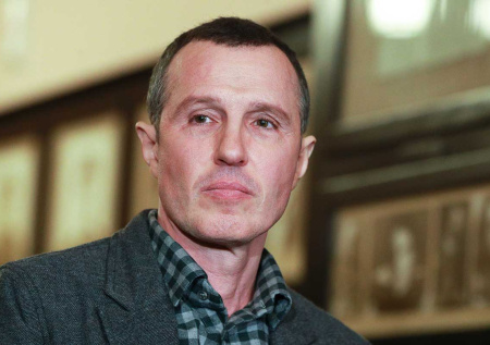 С Игоря Верника не могут выбить долг по коммуналке