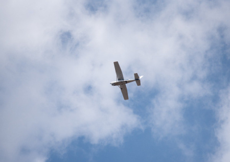 Легкомоторный самолет потерпел крушение в Подмосковье