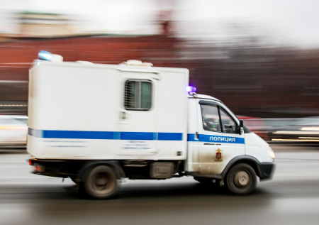 Автозак с подозреваемым в коррупции попал в аварию