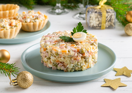 Россиянам рассказали, как поддержать сердце и нервы за новогодним столом