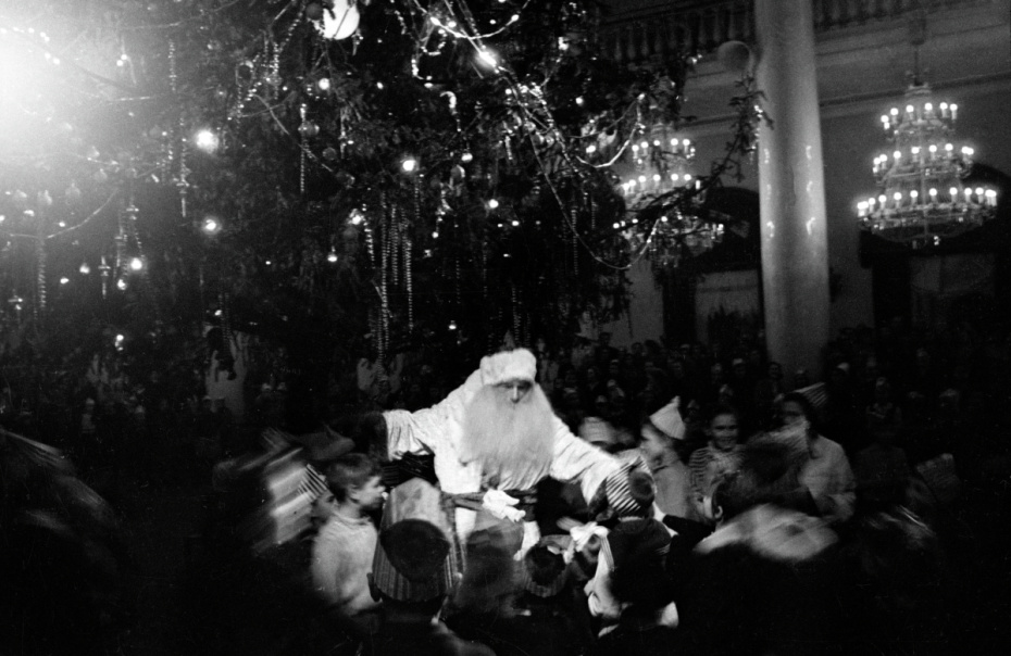 Эволюция Деда Мороза: как языческий дух превратился в главного волшебника страны