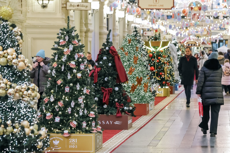 Новогодние елки в ГУМе