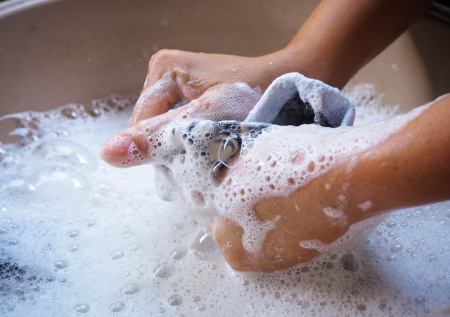 Раскрыты способы избавиться от неприятного запаха ног