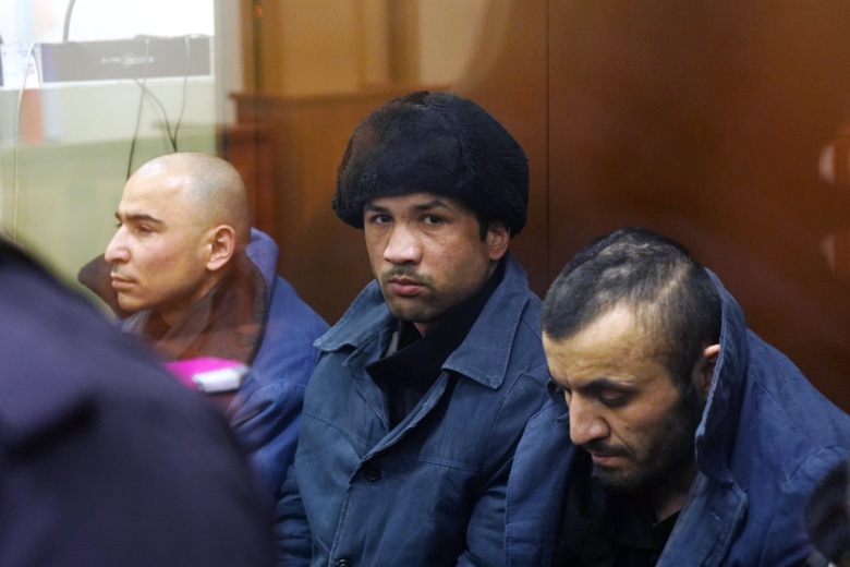 Фигуранты по делу о теракте в «Крокус Сити Холле» Саидакрами Рачабализода, Фаридуни Шамсидин, Далерджон Мирзоев (слева направо)