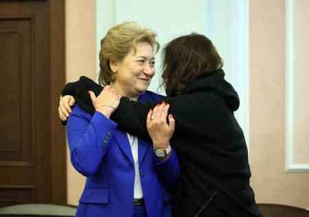 Раскрыто, почему решение ВС не дает Лурье право заехать в квартиру Долиной