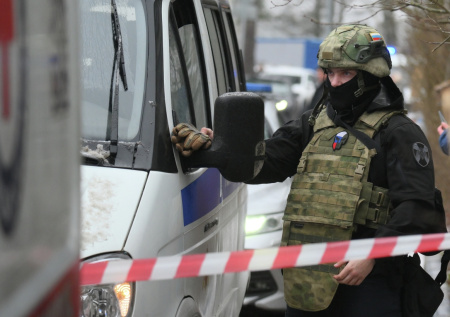 Учительница в Одинцово спасла детей, закрыв собой от агрессивного подростка