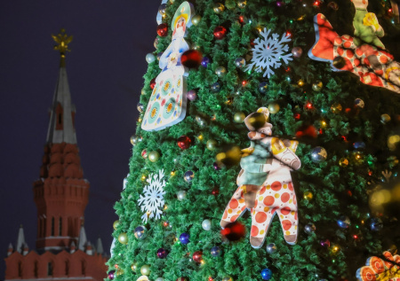 Когда Новый год стал зимним праздником: от славян до Петра I