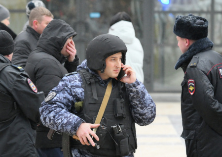 Буллинг или мошенники: почему подросток устроил резню в школе в Одинцово?