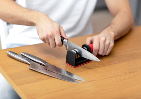 Видеть нож во сне: важные подсказки для мужчин и женщин